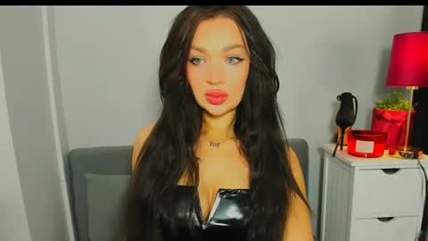 OliviaWomen online show from 03/03/26, 07:14