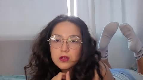 Snapshot of olivyaa chatting on 11/20/25, 07:35 olivyaa online show from 11/20/25, 07:35