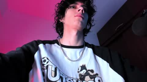     online show from 12/21/24, 06:41