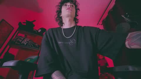 Snapshot of olliver___y chatting on 02/09/26, 02:15 online show from 02/09/26, 02:15