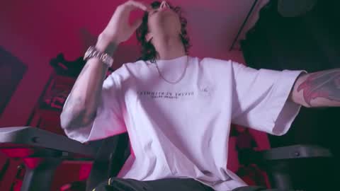 Snapshot of olliver___y chatting on 03/03/26, 12:50 online show from 03/03/26, 12:50