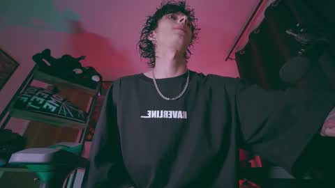 Snapshot of olliver___y chatting on 03/15/26, 03:12 online show from 03/15/26, 03:12