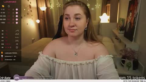 Snapshot of ollydoll chatting on 03/11/25, 01:05 OllyDoll online show from 03/11/25, 01:05