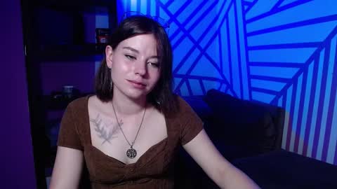 Snapshot of oltaroom chatting on 10/01/25, 01:33 Olta online show from 10/01/25, 01:33