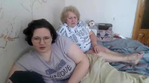 OlyaAndNetty online show from 02/17/25, 09:46