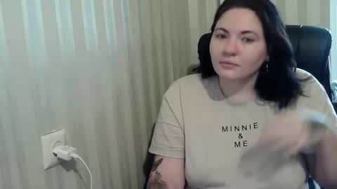 OlyaAndNetty online show from 10/29/25, 07:32