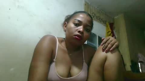 olyvienne90 online show from 12/01/25, 08:52