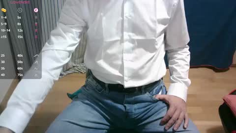 Snapshot of omar87ram chatting on 01/26/25, 12:43 Omar online show from 01/26/25, 12:43