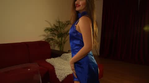 Snapshot of omiliver chatting on 01/10/25, 06:17    or    online show from 01/10/25, 06:17