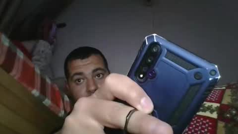 Snapshot of omranaboumigana chatting on 12/24/24, 04:22 strong man online show from 12/24/24, 04:22