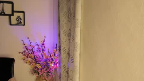 Violette online show from 01/05/25, 03:43