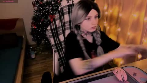 on_yxxx online show from 02/15/25, 08:22