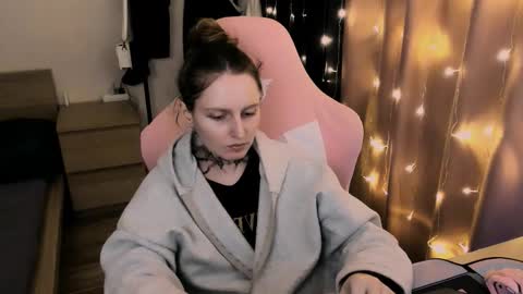 on_yxxx online show from 09/19/25, 08:31