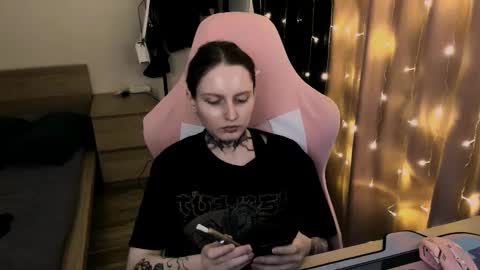 on_yxxx online show from 10/02/25, 08:38