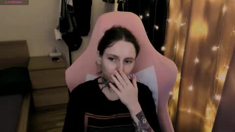 on_yxxx online show from 10/18/25, 06:08