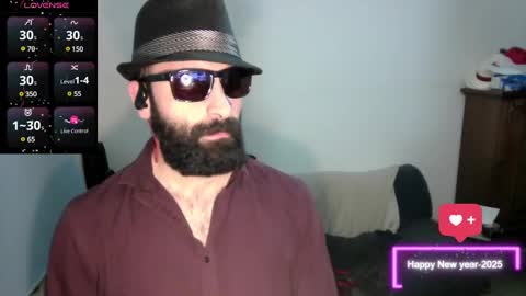 Snapshot of ona_nisme chatting on 01/01/25, 05:22 ona nisme online show from 01/01/25, 05:22