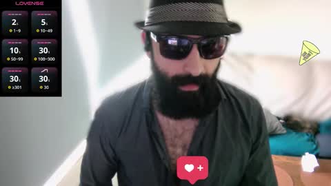 Snapshot of ona_nisme chatting on 09/27/25, 10:09 ona nisme online show from 09/27/25, 10:09
