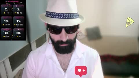 Snapshot of ona_nisme chatting on 10/25/25, 04:09 ona nisme online show from 10/25/25, 04:09