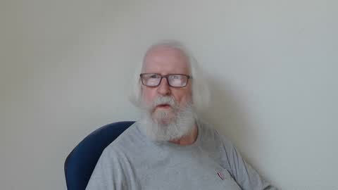 Somewhere over the rainbow online show from 09/16/25, 01:56