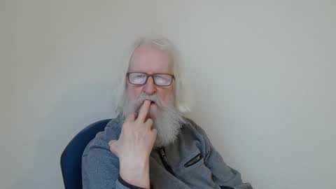 Somewhere over the rainbow online show from 01/12/26, 07:57