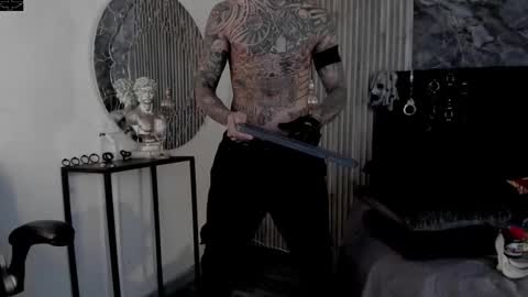     ... online show from 11/08/25, 03:29