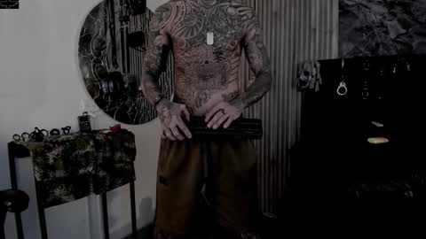     ... online show from 12/05/25, 03:26