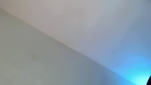 Snapshot of one_sweet_day18 chatting on 01/27/25, 10:27 jessy online show from 01/27/25, 10:27