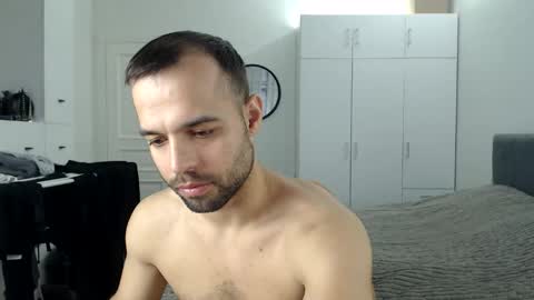 onebestlover online show from 03/18/26, 09:01