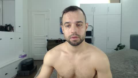 onebestlover online show from 04/22/26, 09:01