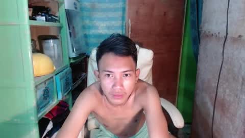 Snapshot of onebigloadxxx chatting on 12/29/24, 06:45 Wyn Will serve you and be your slave online show from 12/29/24, 06:45