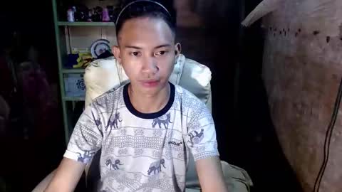 Snapshot of onebigloadxxx chatting on 01/29/25, 12:02 Wyn Will serve you and be your slave online show from 01/29/25, 12:02