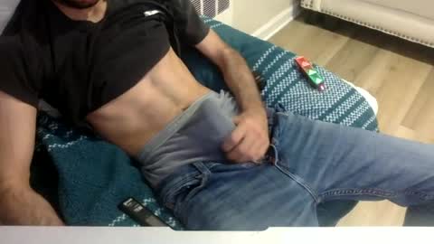 onehitwonder21 online show from 06/19/26, 05:17