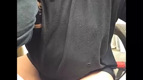 Unpredictable online show from 03/11/26, 02:34