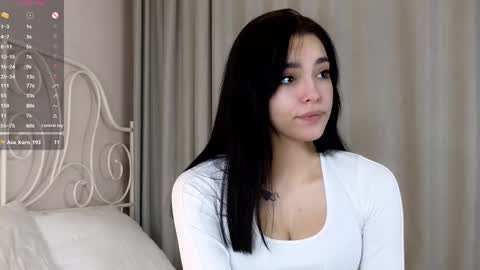 Snapshot of onemoreecall chatting on 03/06/25, 01:35 Lexi online show from 03/06/25, 01:35