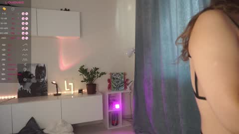 SamLolita online show from 09/20/25, 11:00