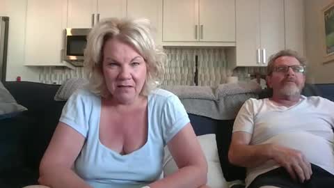 Snapshot of oneoften1000 chatting on 02/22/25, 11:35 couple mature milf bigboobs curvy mommydaddy online show from 02/22/25, 11:35