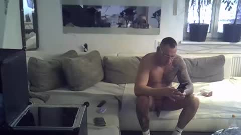 .....mICha..... online show from 11/19/25, 10:26