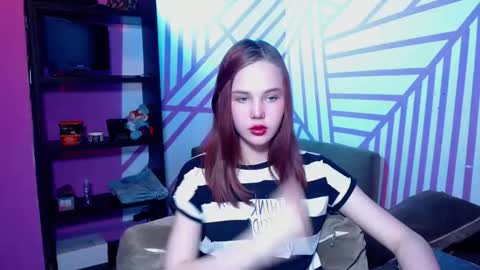 onessandra online show from 11/06/25, 02:23