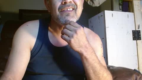 Snapshot of onewayallday chatting on 11/28/25, 04:26 onewaykenny online show from 11/28/25, 04:26