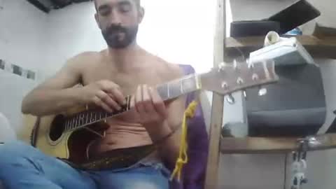 Giorgeo  Armani online show from 01/28/25, 06:49