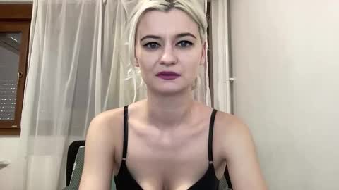 Onika online show from 04/07/26, 03:23