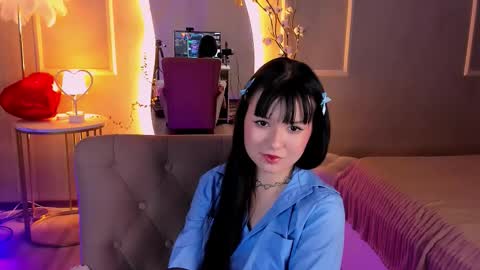 Snapshot of onix_cherry chatting on 02/18/26, 08:38 Mina online show from 02/18/26, 08:38