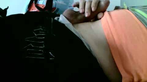 Snapshot of onkelz200 chatting on 10/04/25, 12:14 onkelz200 online show from 10/04/25, 12:14