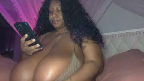 onlineerica online show from 11/18/25, 03:56