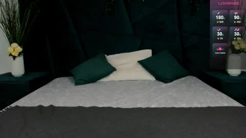 Erick  online show from 11/17/25, 06:41