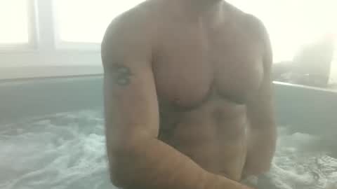 Snapshot of onlylooking4 chatting on 02/01/26, 06:50 onlylooking4 online show from 02/01/26, 06:50