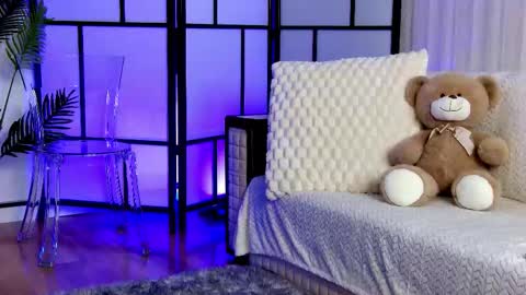 Snapshot of onlyxandra7 chatting on 11/24/25, 05:51 Xandra online show from 11/24/25, 05:51