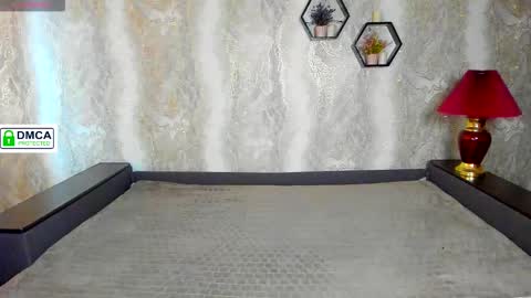 Hi im Natalie im glad to see you here online show from 10/11/25, 12:04