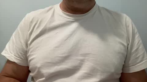 Snapshot of onthedlhere chatting on 01/02/25, 02:46 onthedlhere online show from 01/02/25, 02:46