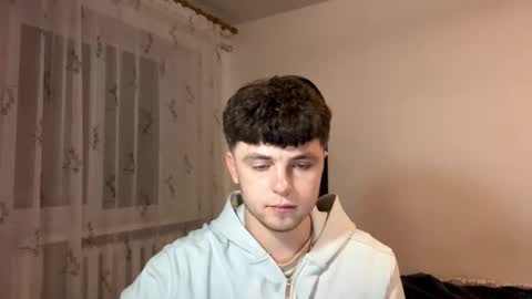 Snapshot of onyiix_ chatting on 11/06/25, 07:48 Mike online show from 11/06/25, 07:48